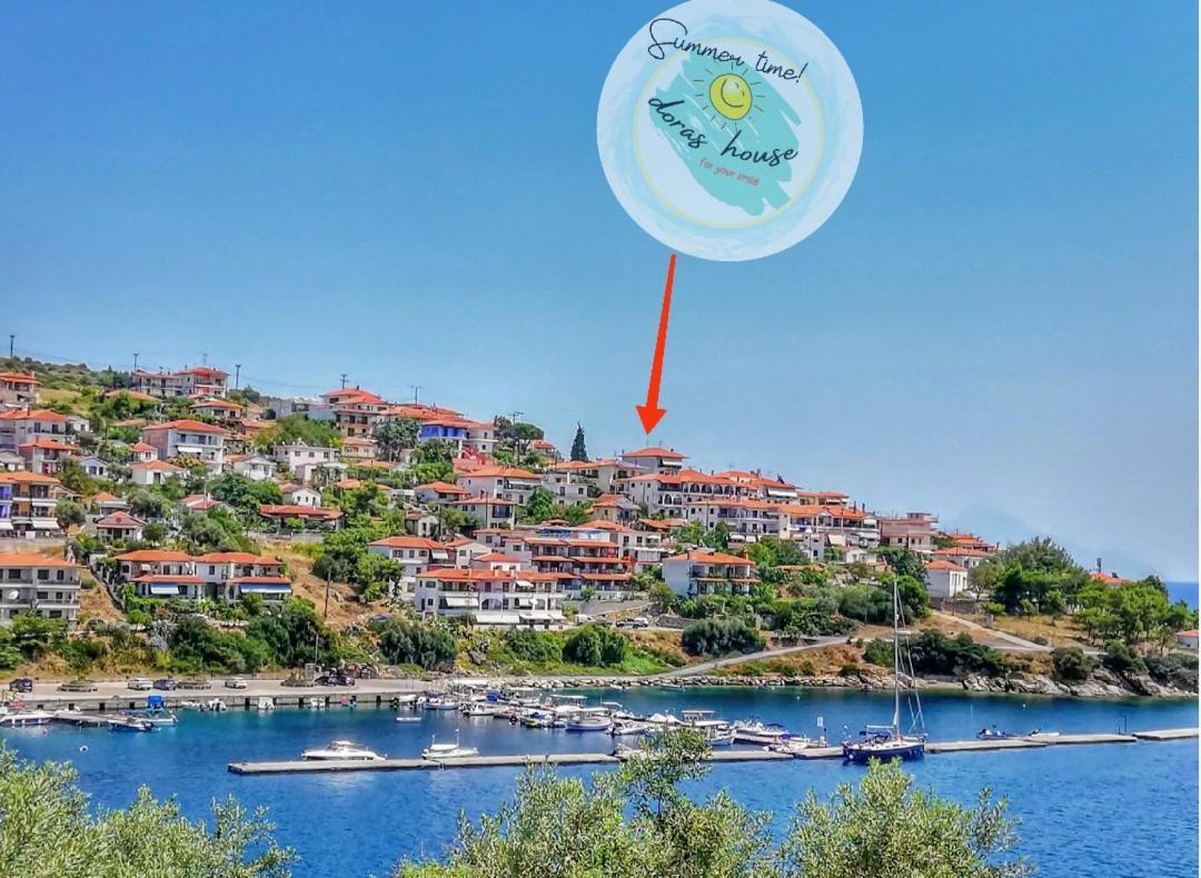 Dora'S House Comfortable Apartment With A Yard And View Pyrgadikia Exterior foto